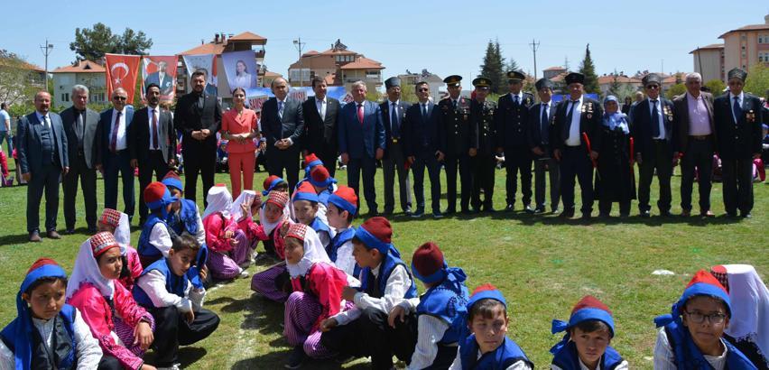 Korkuteli’de 23 Nisan etkinliklerle kutlandı