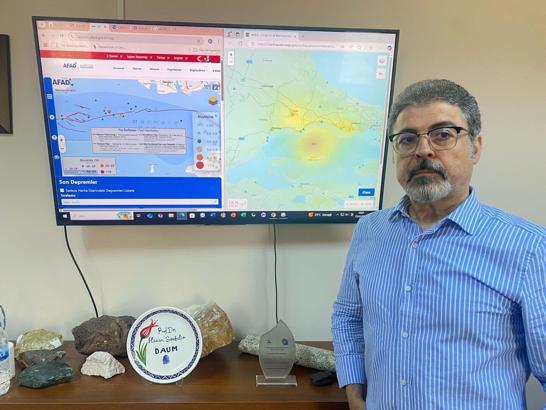 Prof. Dr. Sözbilir: Fayın tümü değil bir kısmı kırıldı, ucuz kurtulduk (2)