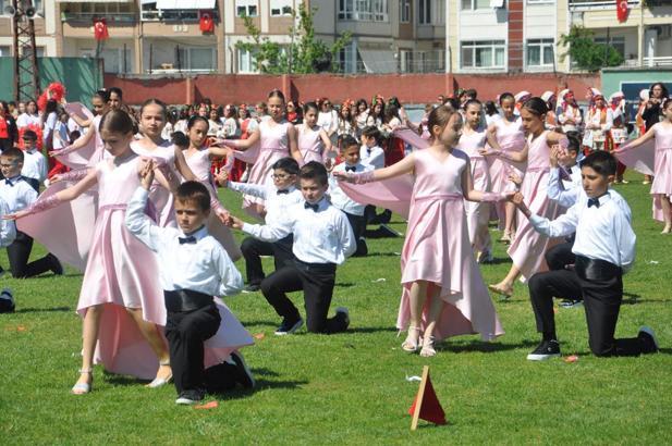 Lüleburgaz'da 23 Nisan coşkuyla kutlandı