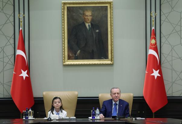 Cumhurbaşkanı Erdoğan, çocukları kabul etti
