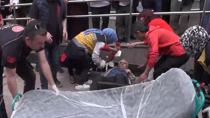 Daha önce eşini kolundan bıçaklayan husumetlisini kolundan bıçakladı