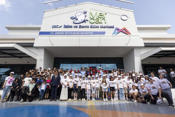 Dünya çocuklarından bilim merkezine ilgi