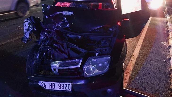 Otomobil traktöre çarptı: 1 ölü, 2 yaralı