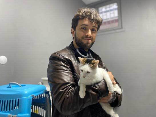 'Esenboğa' kedisine yeni yuva