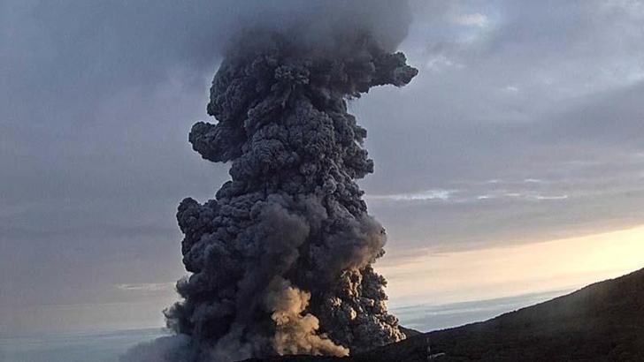 Kosta Rika’daki Poas Yanardağı'nda patlama meydana geldi