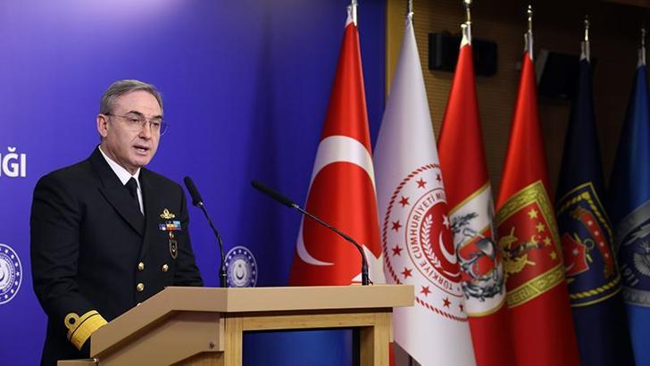 MSB: Terör örgütünün barınma alanlarına havadan Türkçe, Kürtçe ve Arapça bildiriler atılıyor