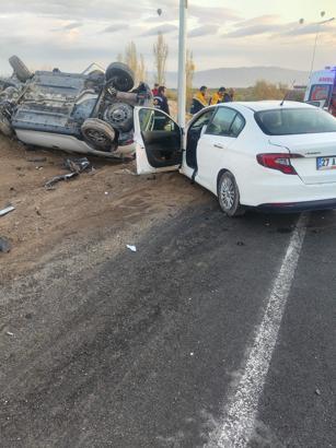 Nevşehir’de 2 otomobil çarpıştı: 3 yaralı