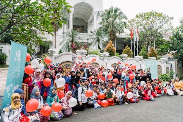 Yunus Emre Enstitüsü, dünya çocuklarını 23 Nisan’da bir araya getirdi