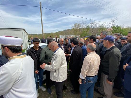 Halı sahada kalp krizinden hayatını kaybeden komiser toprağa verildi (2)