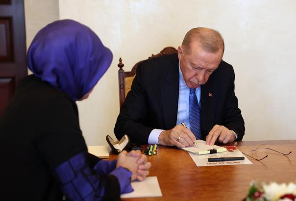 İstanbul - Cumhurbaşkanı Erdoğan, Kurban vekaletini Türk Kızılayı'na verdi