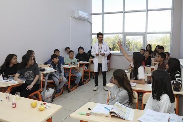 Gülnar’ın gençleri geleceğe büyükşehir ile hazırlanıyor