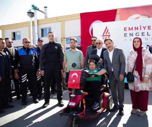 'Emniyetle Engelsiz Yarınlar' projesiyle 130 akülü araç daha sahibine ulaştırıldı