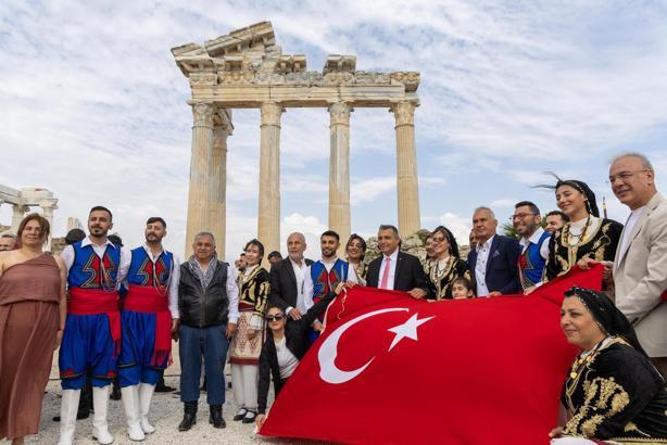 Girit’ten Side’ye Kültür ve Lezzet Festivali başladı