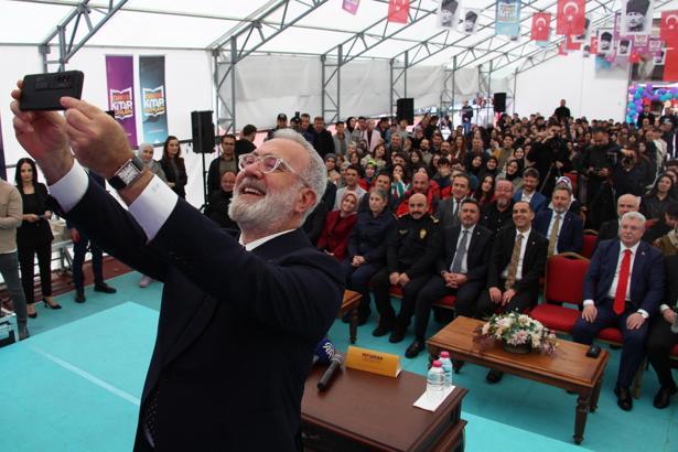 AK Parti'li Yenişehirlioğlu, Çankırı'da okurları ile buluştu