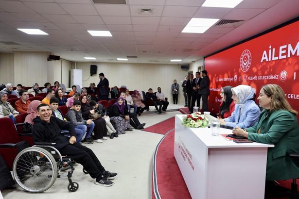 Bakan Göktaş: 16 ilde daha otizmli ailelere bireysel danışmanlık verilecek