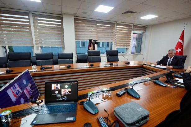 Bakan Bolat, ABD Ticaret Bakanı Howard Lutnick ile çevrimiçi görüşme gerçekleştirdi