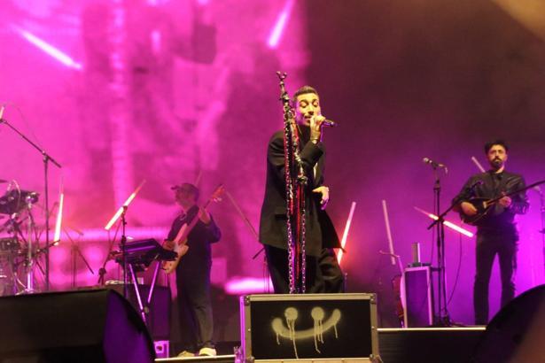 Can Bonomo festival kapsamında Manisa’da konser verdi