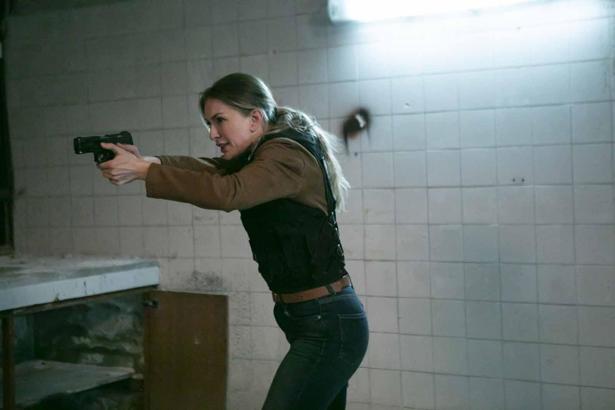 Yasemin Allen, Arka Sokaklar'da