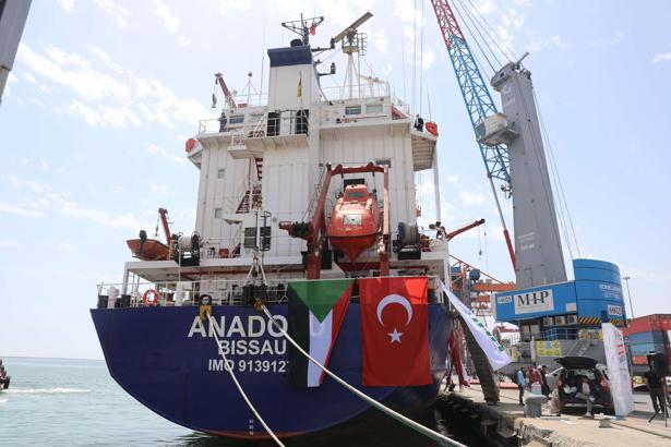 İHH'nın 2'nci İyilik Gemisi Sudan'a doğru yola çıktı