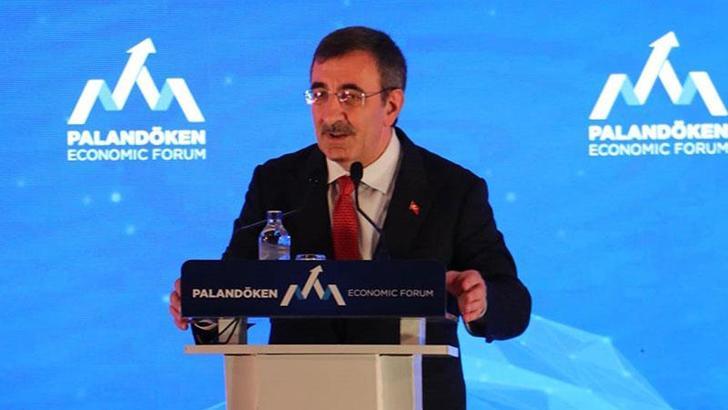 'Palandöken Ekonomi Forumu'nda konuşan Cevdet Yılmaz: Ulusal ve uluslararası ölçekte ekonominin en büyük düşmanı belirsizliktir