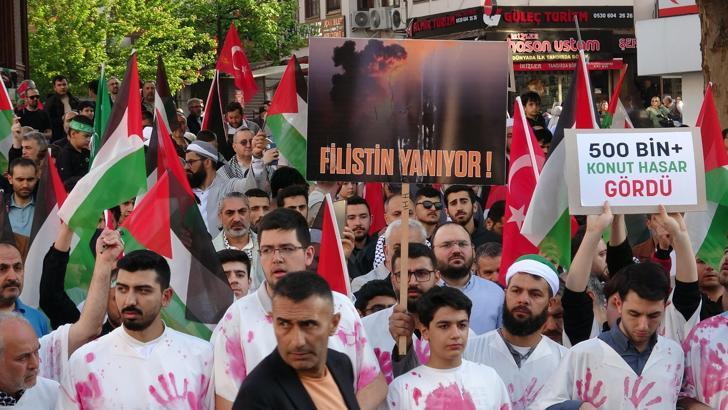Bursa Gönüllü Kuruluşlar Platformu Filistin'e destek için yürüdü