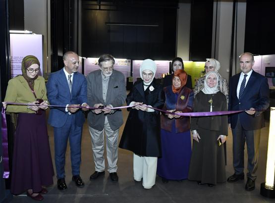 İstanbul - Emine Erdoğan 'Saklı Kalanlar' sergisinin açılışını yaptı