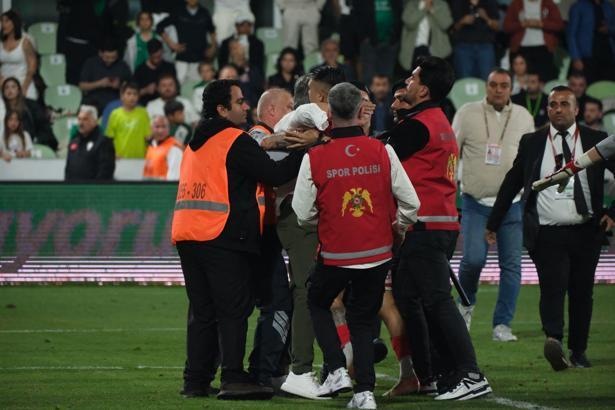 Bodrum FK - Samsunspor maçı sonunda gergin anlar