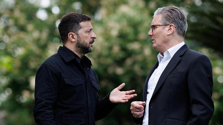 Zelenskiy: Koşulsuz ateşkes havada, denizde ve karada sağlanmalı