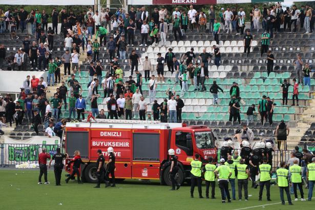 Denizlispor ilk kez amatöre düştü, taraftar stadı yaktı