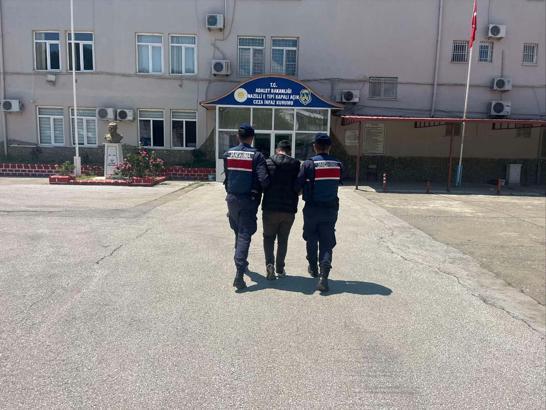 Aydın'da dolandırıcılıktan aranan firari hükümlü yakalandı