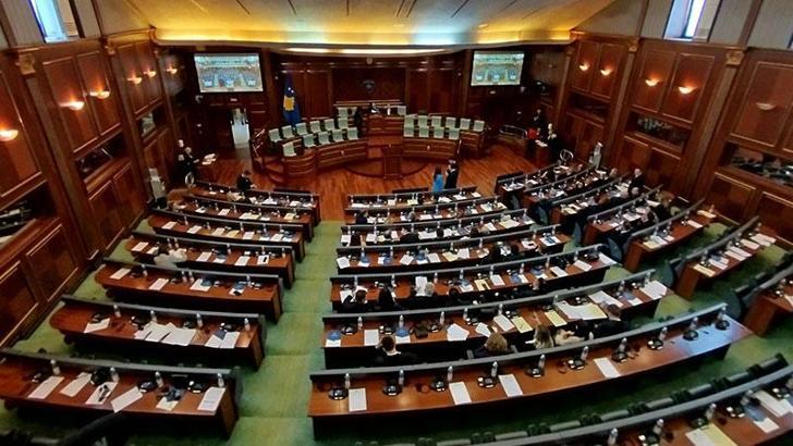 Kosova Meclisi'nde yeni meclis başkanı seçilemedi