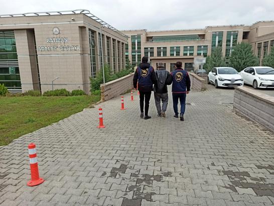 Batman'da 42 yıl kesinleşmiş hapis cezasıyla aranan hükümlü yakalandı