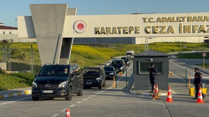 Özgür Özel, Murat Ongun'u ziyaret etti