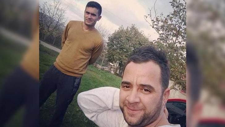 Kazada ölen çocukluk arkadaşları toprağa verildi