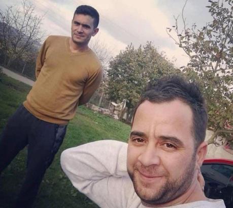 Kazada ölen çocukluk arkadaşları toprağa verildi