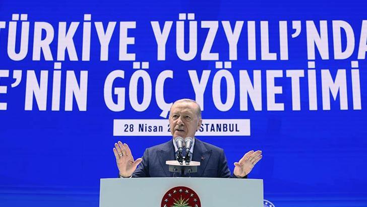 Cumhurbaşkanı Erdoğan: Türkiye’de toplam 4 milyon 33 bin göçmen var