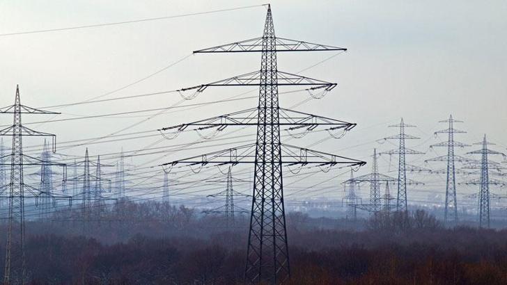 İspanya ve Portekiz'in büyük bölümünde elektrikler kesildi