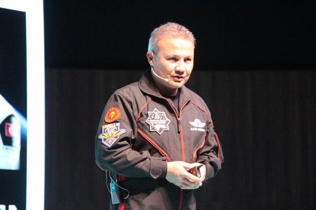 Gezeravcı: Ekvator hattının civarında kendi ülkemiz kontrolünde bir uzay limanı projesi üzerinde çalışıyoruz