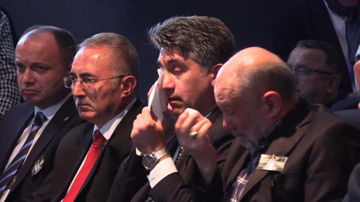 Kartalkaya'ki yangın faciasında ölen doktorun anma töreninde gözyaşlarına boğuldular