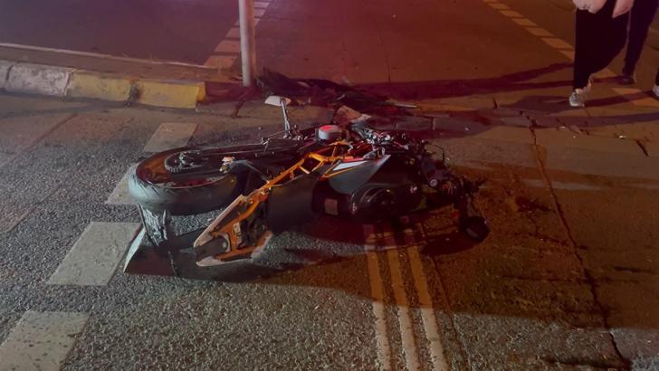 İstanbul - Sarıyer'de otomobil ile motosiklet çarpıştı: 2 ağır yaralı