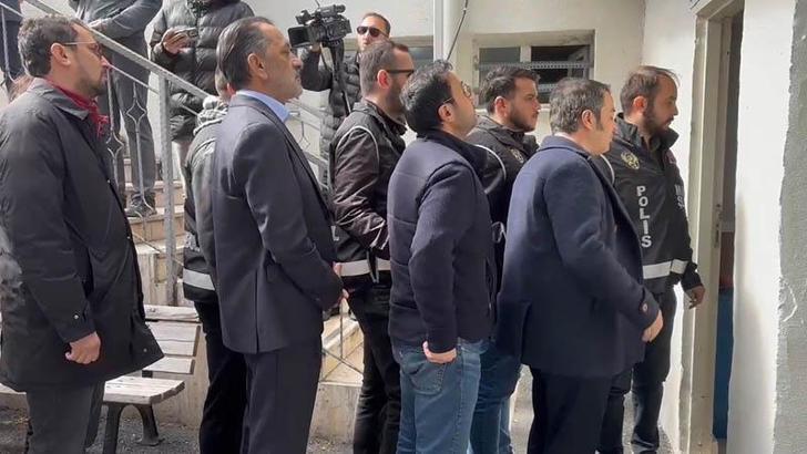 İBB'ye yönelik ikinci operasyonda gözaltına alınanlar sağlık kontrolünden geçirildi