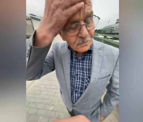 Eşini otobüste unuttu; yaşadığı paniği torunu cep telefonuyla görüntüledi