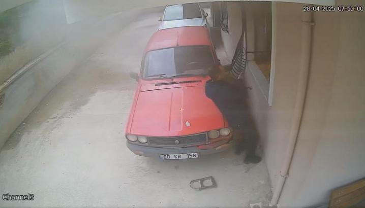 Yangında polisler tarafından kurtarılan 2 çocuk koruma altına alındı