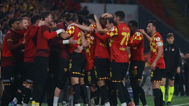 Göztepe hayata döndü