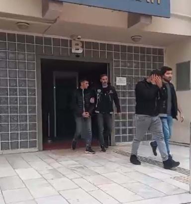 Takiple durdurulan otomobilden uyuşturucu çıktı: 2 tutuklama