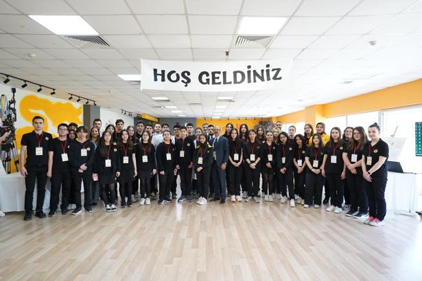 TÜBİTAK 4006 Bilim Fuarı sergisi Demirören Medya ve Teknoloji MTAL’de