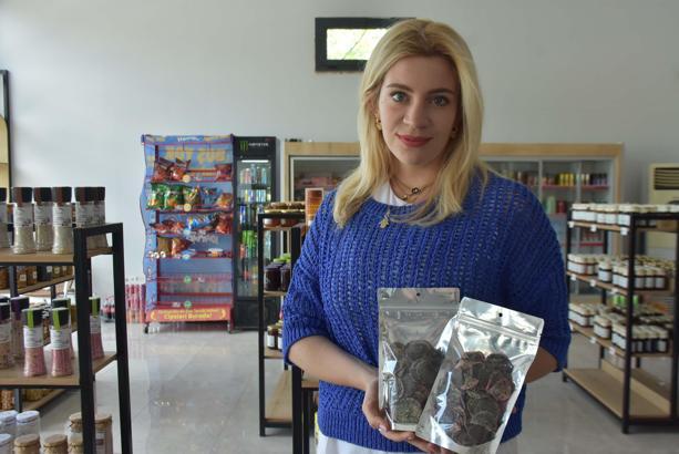 Üniversiteli İlay'ın zayıflamak için başladığı meyve serüveni girişimciliğe dönüştü