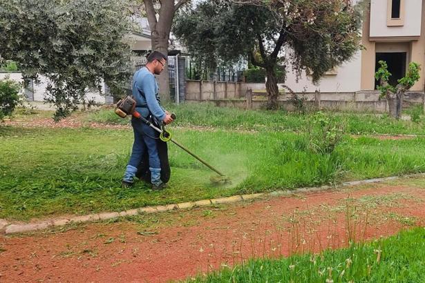 Efeler'de yeşil alanlar yaza hazırlanıyor