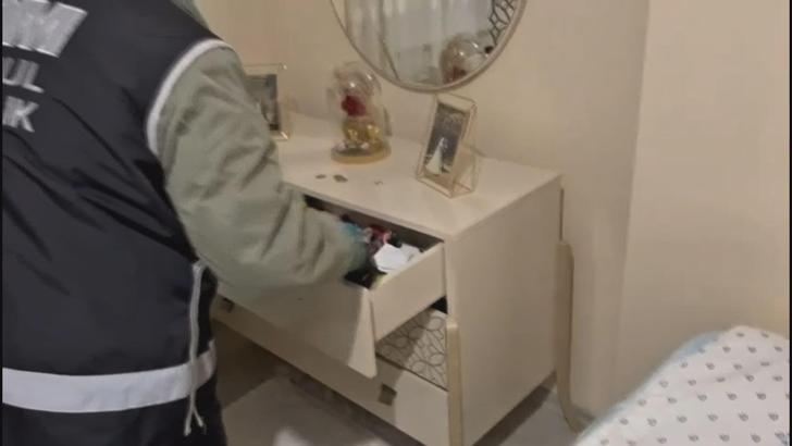 İstanbul- TUS'a FETÖ kampında hazırlanan 18 doktor gözaltına alındı