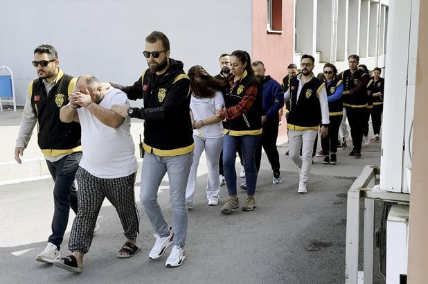 Fuhuş şebekesi çökertildi; 72 milyon liralık mal varlığına tedbir konuldu, 12 kadın kurtarıldı